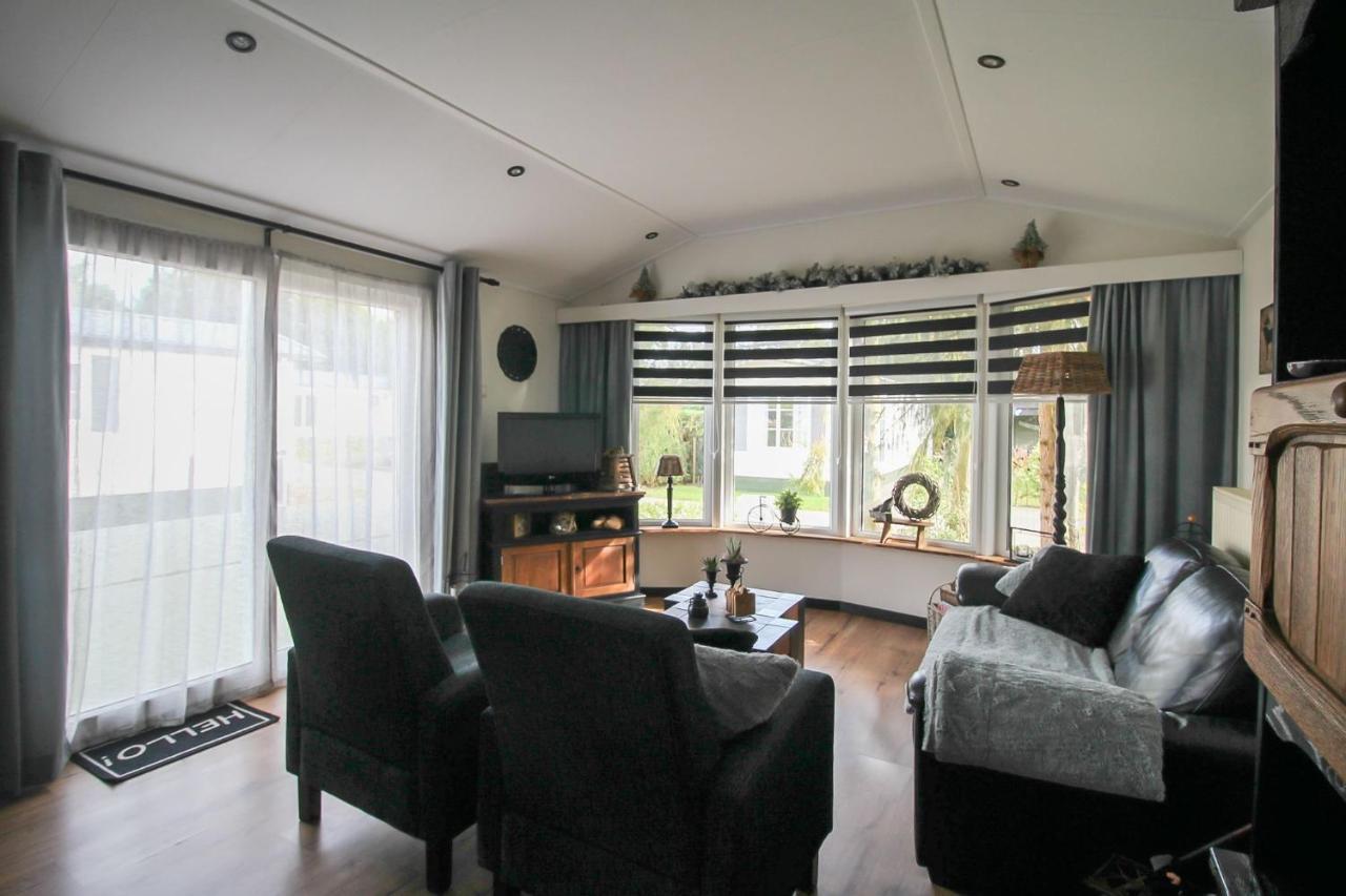 Sfeervol Chalet Op De Veluwe Putten Buitenkant foto